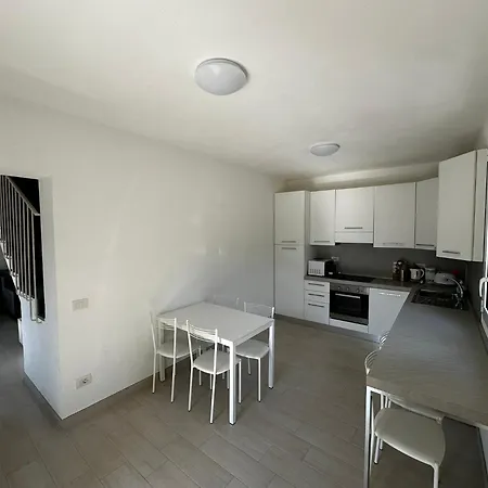 House In Paradise * Moneglia